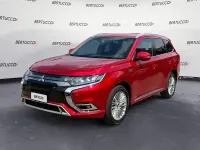 Usata Mitsubishi Outlander P-HEV 224 CV (164 kW) 2019 Rosso SUV