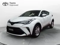 Usata Toyota C-HR Active 122 CV (89 kW) 2023 Bianco SUV