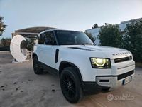 Usata Land Rover Defender SE 250 CV (183 kW) 2022 Bianco SUV