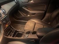 Usata Mercedes GLA200 Executive 136 CV (100 kW) 2017 Nero SUV
