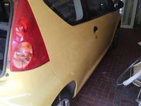 Usata Peugeot 107 Access 68 CV (50 kW) 2009 Giallo Utilitaria