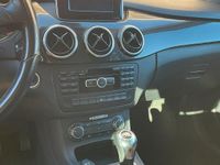 Usata Mercedes B180 Executive 109 CV (80 kW) 2012 Grigio Monovolume