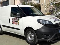 Usata Fiat Doblò 90 CV (66 kW) 2022 Bianco Monovolume