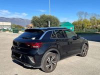 Usata VW T-Roc R-line 116 CV (85 kW) 2023 Nero SUV
