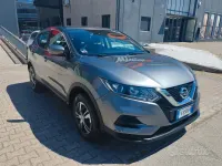 Usata Nissan Qashqai Acenta 110 CV (80 kW) 2018 Grigio SUV