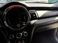 Usata Mini Cooper D 116 CV (85 kW) 2016 Blu Utilitaria