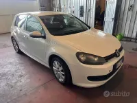 Usata VW Golf VII Highline 105 CV (77 kW) 2012 Bianco Berlina