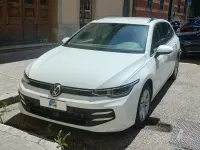Usata VW Golf VIII Life 115 CV (84 kW) 2024 Bianco Station wagon