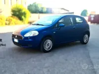 Usata Fiat Grande Punto Dynamic 77 CV (56 kW) 2007 Blu Utilitaria