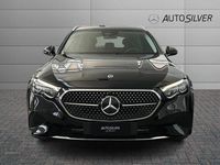 Usata Mercedes E200 Advanced 163 CV (119 kW) 2025 Nero / pastello Berlina