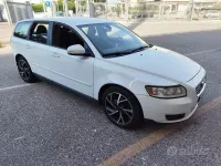 Usata Volvo V50 109 CV (80 kW) 2010 Bianco Station wagon