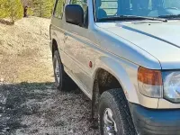 Usata Mitsubishi Pajero 100 CV (73 kW) 1987 Grigio SUV