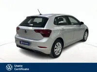 Usata VW Polo Life 95 CV (69 kW) 2023 Grigio / pastello Utilitaria