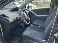 Usata Toyota Yaris 87 CV (63 kW) 2006 Verde Berlina