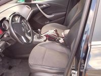 Usata Opel Astra 120 CV (88 kW) 2013 Nero Berlina