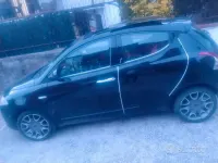 Usata Lancia Ypsilon 95 CV (69 kW) 2012 Nero Utilitaria