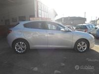 Usata Alfa Romeo Giulietta Business 105 CV (77 kW) 2013 Bianco Berlina