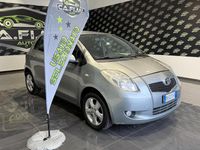 Usata Toyota Yaris 69 CV (50 kW) 2007 Argento Utilitaria