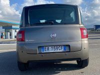 Usata Fiat Multipla 120 CV (88 kW) 2010 Grigio Monovolume