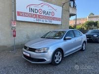 Begagnad VW Jetta 105 HK (77 kW) 2012 Grå Sedan