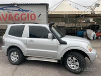 Usata Mitsubishi Pajero 115 CV (84 kW) 2003 Grigio SUV