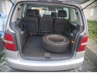 Usata VW Touran 105 CV (77 kW) 2006 Grigio Monovolume