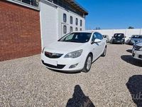 Occasion Opel Astra Cosmo 110 ch (80 kW) 2011 Blanc Berline