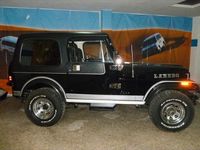 Usata Jeep CJ Laredo 122 CV (89 kW) 1981 Nero SUV
