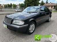 Usata Mercedes C180 Elegance 122 CV (89 kW) 1994 Nero Berlina