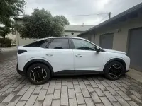 Usata Peugeot e-3008 Allure 103 kW (141 CV) 2025 Bianco SUV