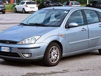 Usata Ford Focus Ghia 100 CV (73 kW) 2002 Grigio Station wagon