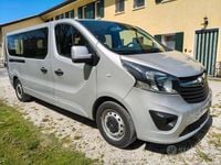 Usata Opel Vivaro 2015 Grigio Monovolume