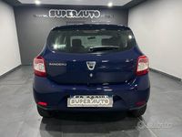 Usata Dacia Sandero Ambiance 75 CV (55 kW) 2014 Blu Berlina