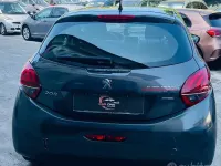 Usata Peugeot 208 Allure 82 CV (60 kW) 2016 Grigio Utilitaria