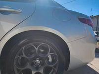 Usata Alfa Romeo Giulia 150 CV (110 kW) 2016 Grigio Berlina