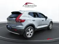 Usata Volvo XC40 Core 163 CV (119 kW) 2024 Grigio SUV