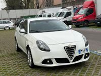 Usata Alfa Romeo Giulietta Exclusive 170 CV (125 kW) 2012 Bianco Utilitaria