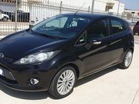 Usata Ford Fiesta Titanium 82 CV (60 kW) 2012 Nero Utilitaria