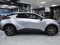 Usata Toyota C-HR+ Trend 72 kW (98 CV) 2025 Grigio argento SUV