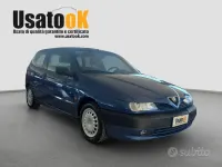 Usata Alfa Romeo 145 103 CV (75 kW) 1997 Blu Utilitaria