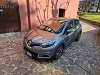 Usata Renault Captur 90 CV (66 kW) 2014 Grigio SUV
