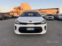 Usata Kia Rio 82 CV (60 kW) 2018 Bianco Berlina