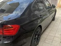 Begagnad BMW 318 143 HK (105 kW) 2013 Svart Sedan