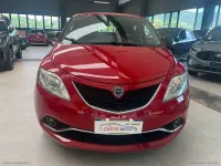 Usata Lancia Ypsilon Silver 69 CV (50 kW) 2016 Rosso Utilitaria