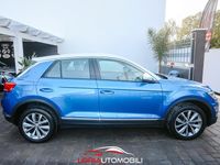Usata VW T-Roc Advance 116 CV (85 kW) 2020 Blu SUV
