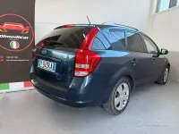 Usata Kia Ceed EX 109 CV (80 kW) 2009 Blu Utilitaria
