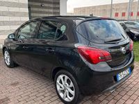Usata Opel Corsa Innovation 89 CV (65 kW) 2017 Nero Berlina
