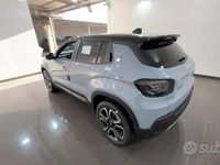 Nuova Jeep Avenger Summit 101 CV (74 kW) 2025 Grigio SUV