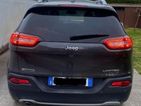 Usata Jeep Cherokee 140 CV (102 kW) 2014 Grigio SUV