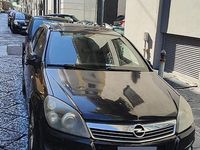 Usata Opel Astra Cosmo 125 CV (91 kW) 2007 Nero Berlina